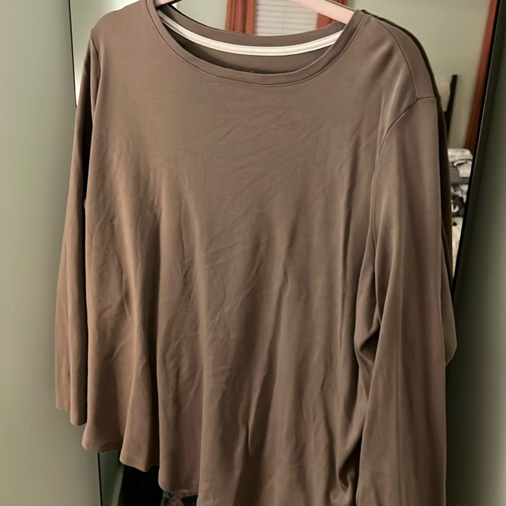 Isaac Mizrahi tan top, 2x